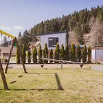 4 Saisons, Avec Piscine Chauffee Et Jacuzzi 热拉梅
