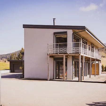 4 Saisons, Avec Piscine Chauffee Et Jacuzzi 别墅 *