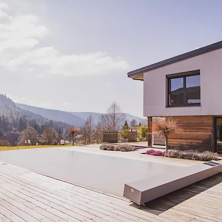 4 Saisons, Avec Piscine Chauffee Et Jacuzzi