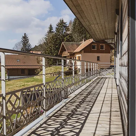 4 Saisons, Avec Piscine Chauffee Et Jacuzzi Vila *