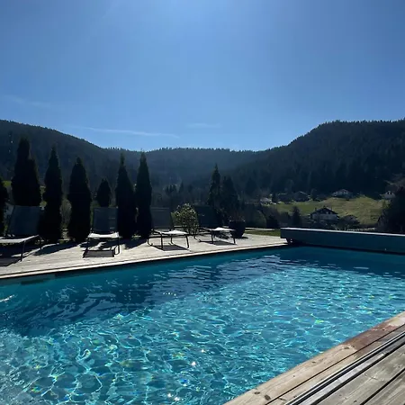 4 Saisons, Avec Piscine Chauffee Et Jacuzzi *