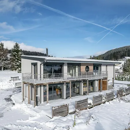 4 Saisons, Avec Piscine Chauffee Et Jacuzzi