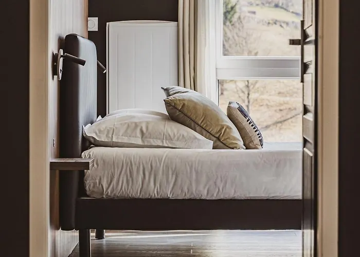 4 Saisons, Avec Piscine Chauffee Et Jacuzzi *