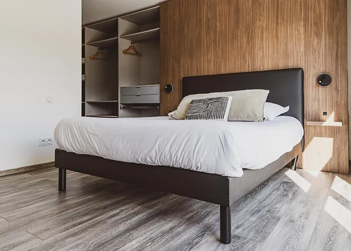 Vila 4 Saisons, Avec Piscine Chauffee Et Jacuzzi