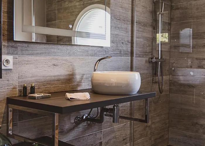 4 Saisons, Avec Piscine Chauffee Et Jacuzzi Gérardmer