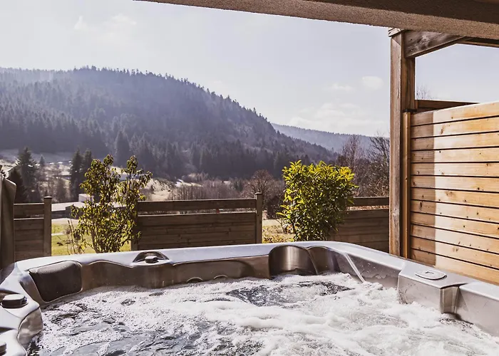 4 Saisons, Avec Piscine Chauffee Et Jacuzzi Vila *